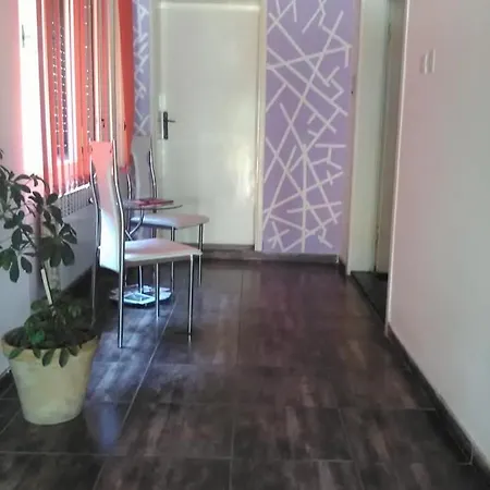 Guest house Smestaj U Okviru Domacinstva Sobe Sosa *